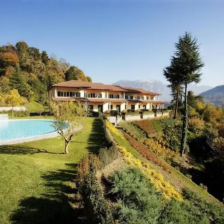 2-1 Of 11 In An Exclusive By Italian Appartement Tremezzo